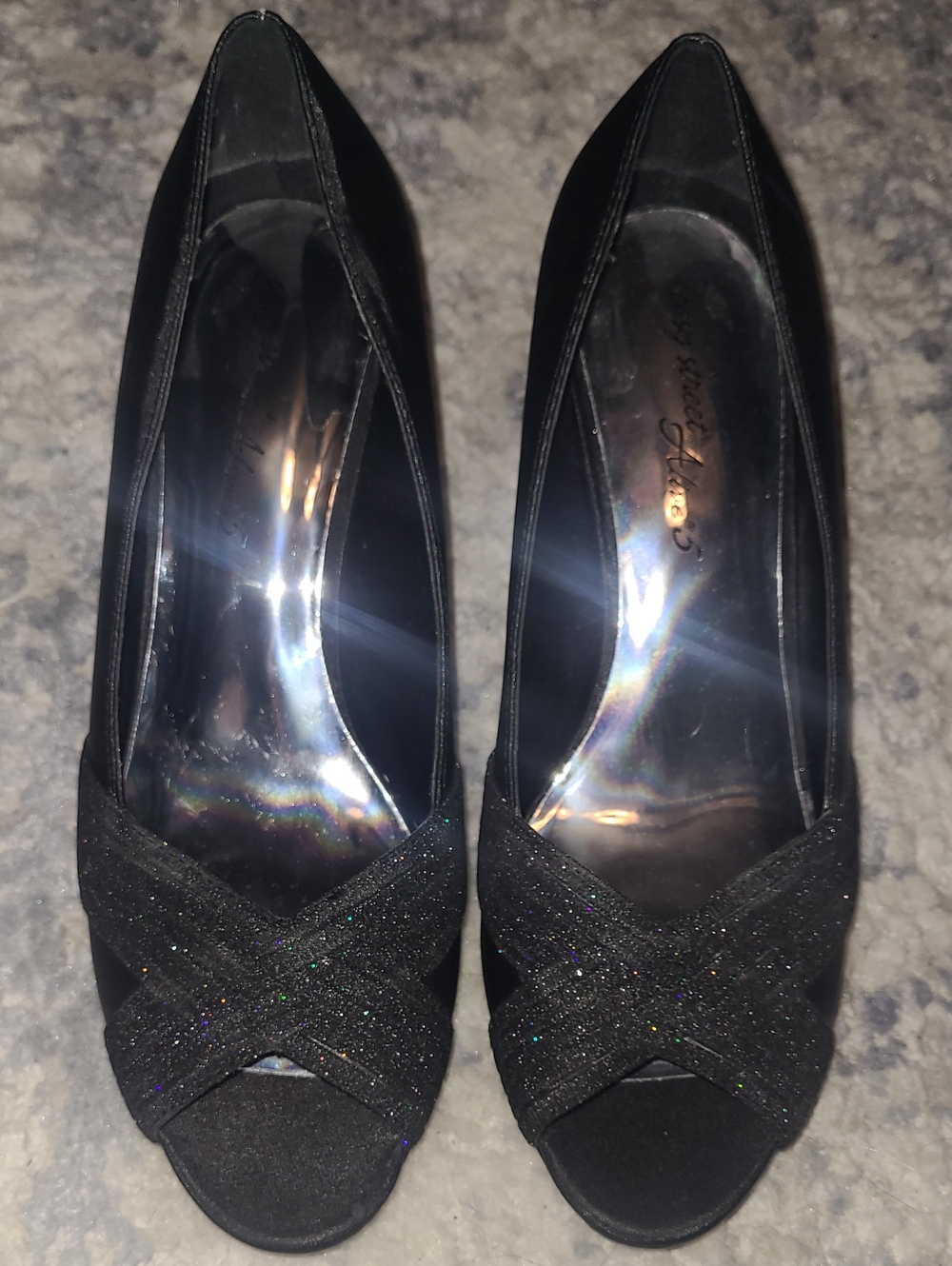 Easy Street Alive 5 Women's Black Glitter Peep-Toe Heels